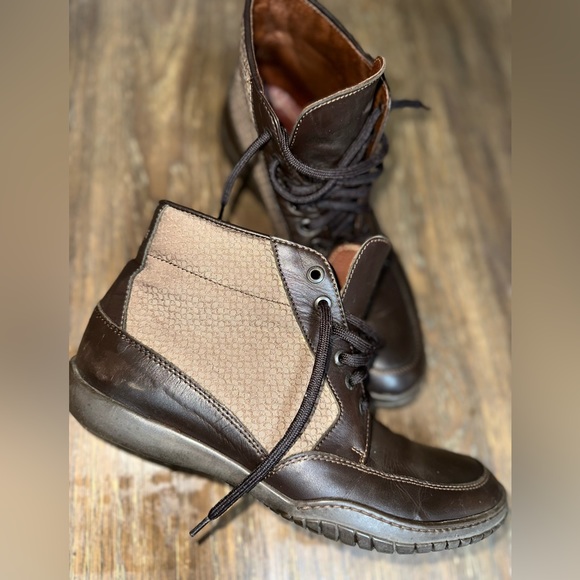 Mens coach leather monogram waterproof boots size 9.5 like new condition - Picture 10 of 11